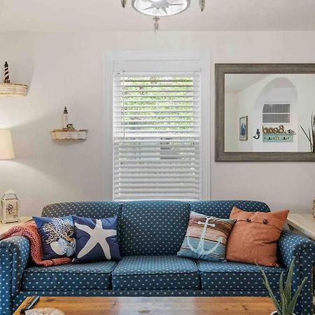 Beach Bungalow - 1 Block To Beach - Pets Welcome! Norfolk Buitenkant foto