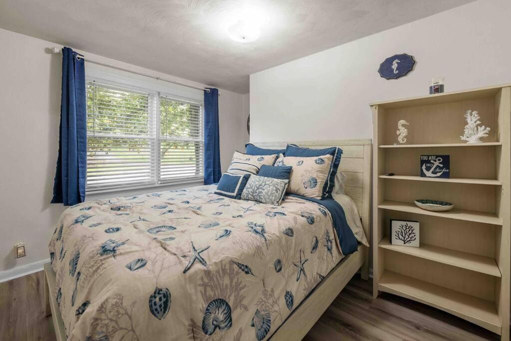 Beach Bungalow - 1 Block To Beach - Pets Welcome! Norfolk Buitenkant foto