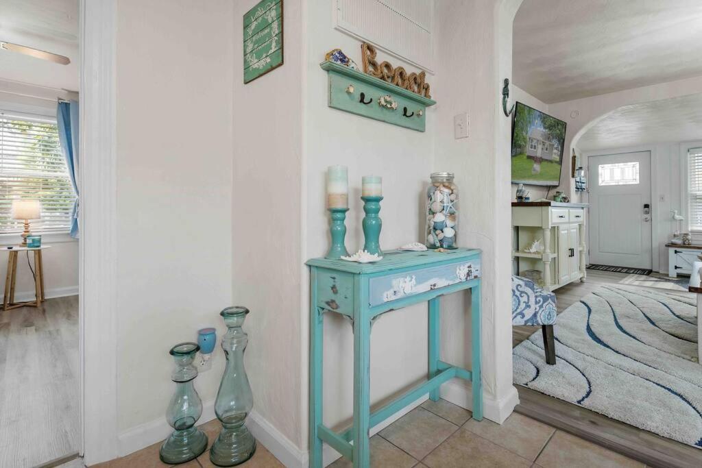 Beach Bungalow - 1 Block To Beach - Pets Welcome! Norfolk Buitenkant foto