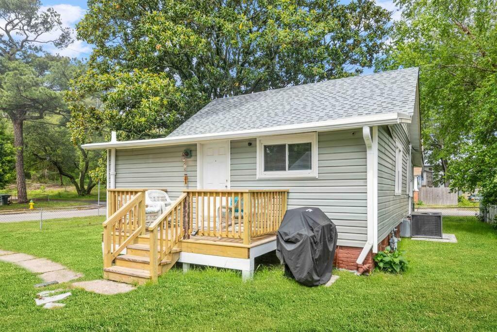 Beach Bungalow - 1 Block To Beach - Pets Welcome! Norfolk Buitenkant foto